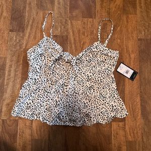 BNWT Volcom tank top